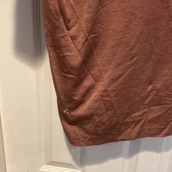 Lululemon workout vneck short sleeve shirt - Picture 3 of 3